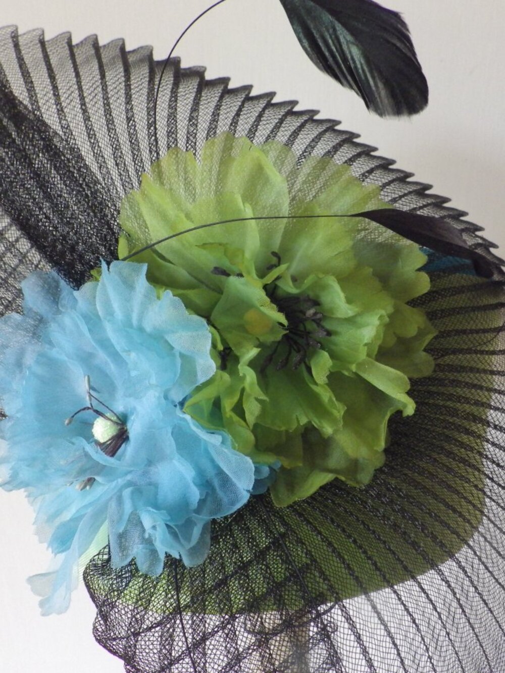 Whittall & Shon Pillbox Hat/ Kentucky Derby Fascinator - Picture 6 of 9